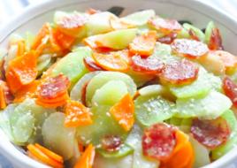 黃瓜胡蘿蔔炒香腸 黃瓜胡蘿蔔炒香腸