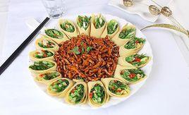 京醬肉絲+卷餅秘制醬料滋味好 京醬肉絲+卷餅秘制醬料滋味好