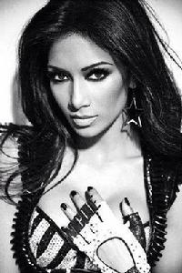 金貝莉·桑托斯 金貝莉·桑托斯