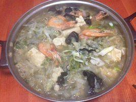 海鮮酸菜鍋 海鮮酸菜鍋