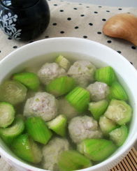 肉丸絲瓜湯 肉丸絲瓜湯