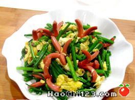 脆皮腸炒韭菜苔