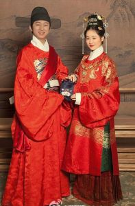 民族服飾 民族服飾