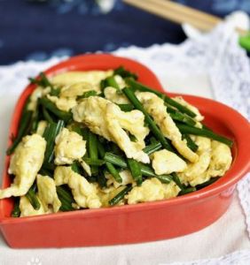 韭花炒雞蛋 韭花炒雞蛋