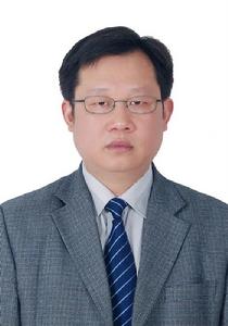 龍世勇[岑鞏縣委常委、常務副縣長]