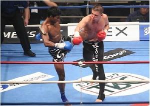 安迪·西馮薩（左一）