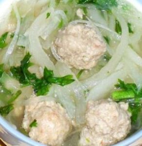 肉丸白蘿蔔湯 肉丸白蘿蔔湯