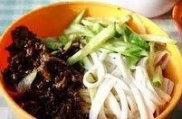 中式炸醬麵 中式炸醬麵