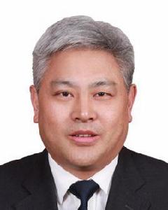 金鋒[交通運輸部上海打撈局工程船隊副隊長]