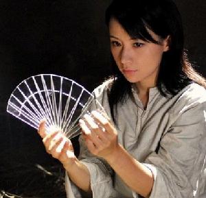 姚芊羽飾演主人公“扇娘”。