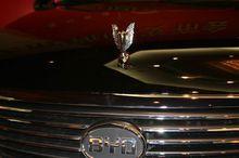 比亞迪F6新車標