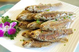 香煎鯽魚 香煎鯽魚