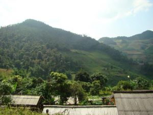 扎裸寨村 扎裸寨村