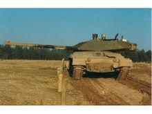 奇伏坦900主戰坦克樣車