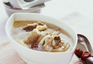 歸圓燉雞肉 歸圓燉雞肉