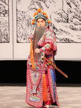 京劇《驅車戰將》飾演魯莊公