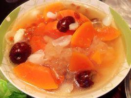 木瓜銀耳枸杞湯 木瓜銀耳枸杞湯