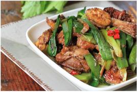 大蒜炒鴨肉 大蒜炒鴨肉