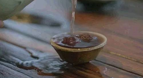 詩仙李白盛讚的蘭陵美酒竟然是當地河水演變而來? 詩仙李白盛讚的蘭陵美酒竟然是當地河水演變而來?