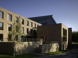 英國七橡樹中學 英國七橡樹中學