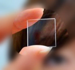 石英玻璃存儲器