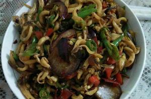 孜然墨魚乾炒青椒 孜然墨魚乾炒青椒