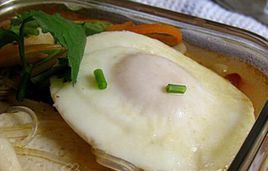 酸辣美味太陽蛋湯 酸辣美味太陽蛋湯