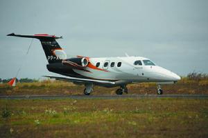 飛鴻100客機 飛鴻100客機