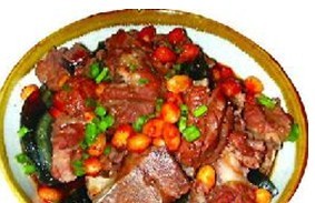 皮蛋扣排骨 皮蛋扣排骨