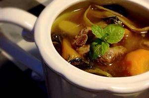 白菜乾排骨湯 白菜乾排骨湯