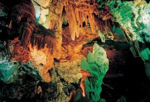 納靈洞奇觀 納靈洞奇觀