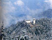 井岡山[江西省吉安市境內山脈]