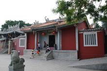 東山風動石景區