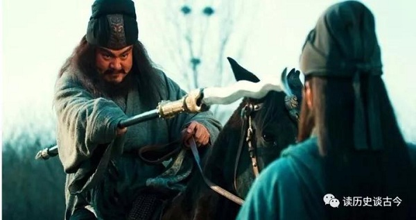 三國演義張飛提議劉備桃園結義 關羽其實是順帶的 三國演義張飛提議劉備桃園結義 關羽其實是順帶的