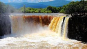 吊水樓瀑布 吊水樓瀑布