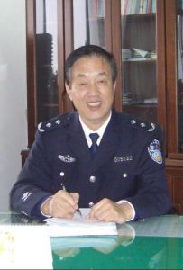 常建平 常建平