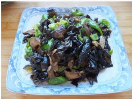 香菇木耳炒肉絲 香菇木耳炒肉絲