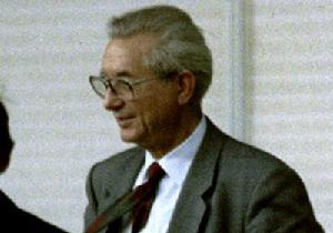 德國阿爾迪集團(Aldi Nord)董事長賽奧&middot;阿爾布萊希特(Theo Albrecht )，淨資產188億美元