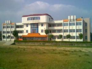 東港市長山中學 東港市長山中學