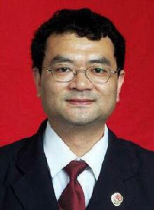 李鵬飛[甘孜藏族自治州人民檢察院黨組書記、檢察長]