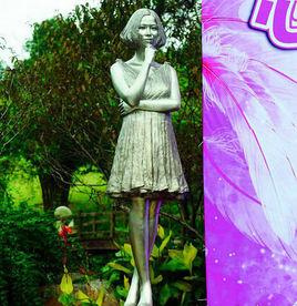 姚貝娜雕像 姚貝娜雕像