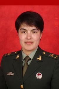 努爾比亞·依明 努爾比亞·依明