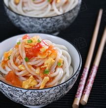 各種西紅柿雞蛋面