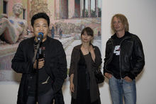 張子康在今日美術館為畫家展覽開幕式致辭