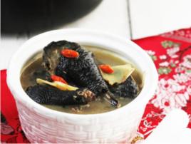 烏雞燉海參 烏雞燉海參