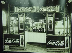 1928年天津的可口可樂售賣亭