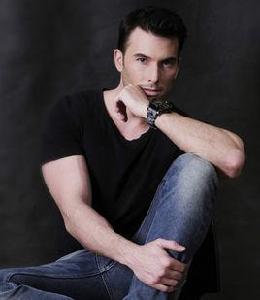 羅偉[西班牙籍男演員]