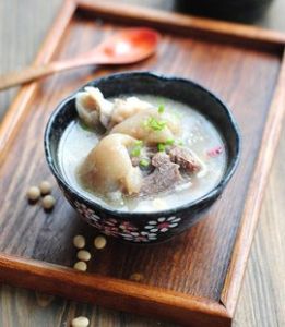 豬腳黃豆湯 豬腳黃豆湯