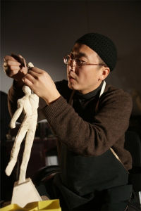 張偉[中央美術學院雕塑系副教授]