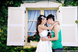 後現代作品：橡木屋的童話